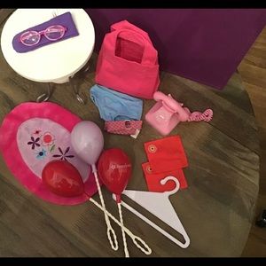 AMERICAN GIRL ACCESSORIES FOR DOLLS.